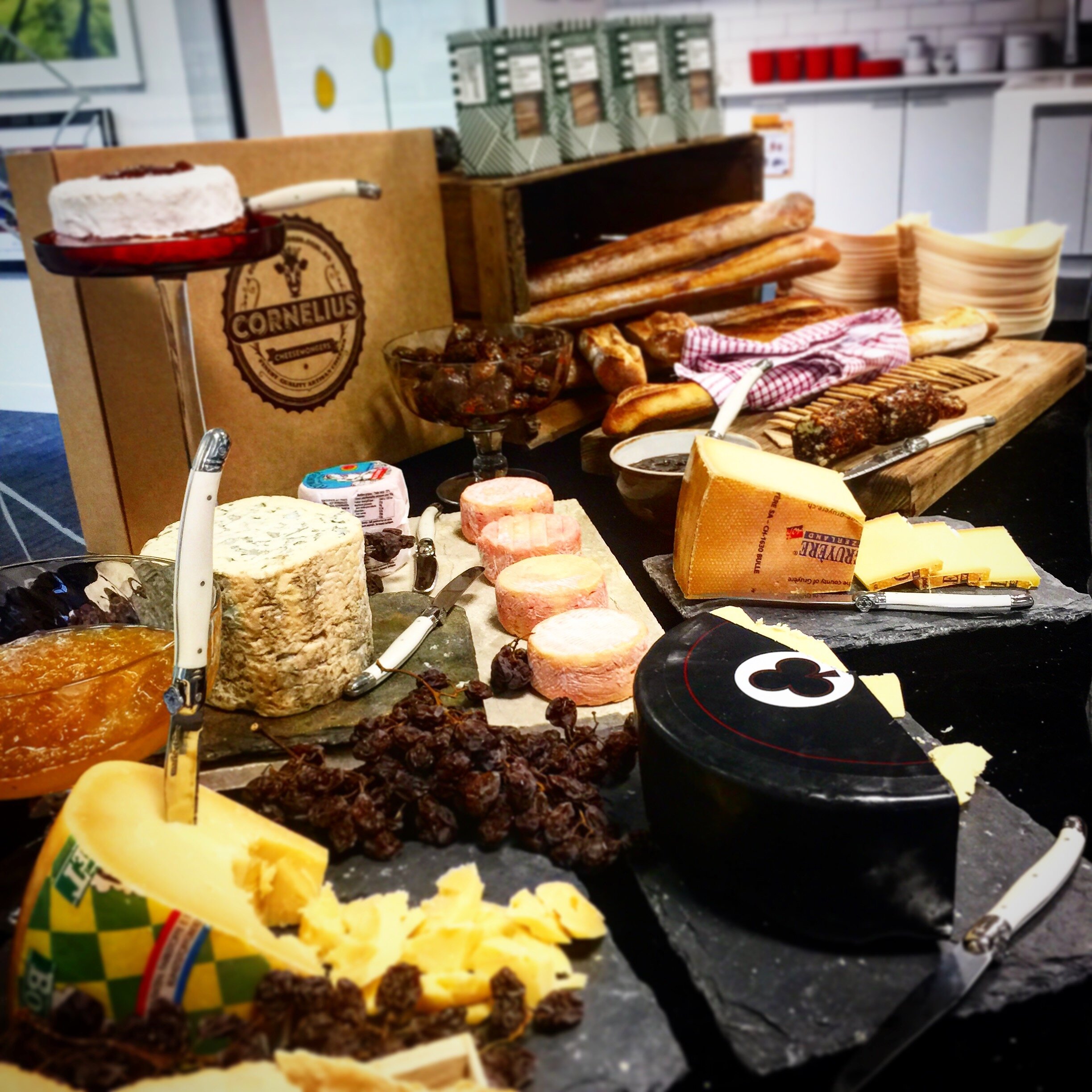 Corporate Events, Catering and Team Building - Have the cheesiest events with us!